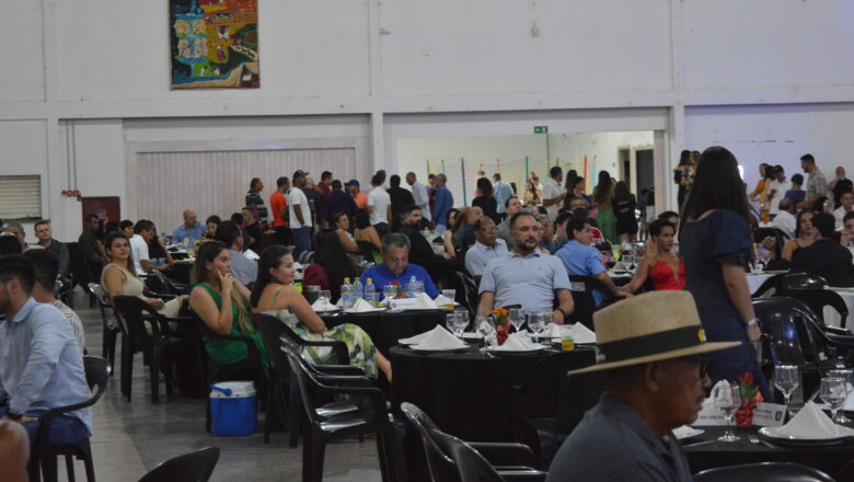 Regional de Coxim reúne mais de 400 pessoas em confraternização de final de ano