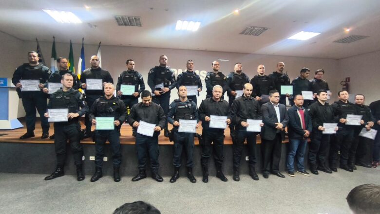 Diretoria da ACS participa de formatura do 3º Batalhão, em Dourados