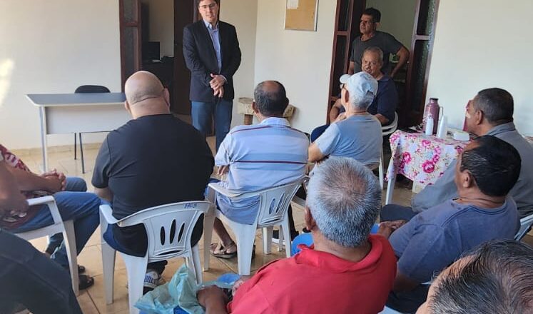 Advogado da ACS visita a Regional de Aquidauana