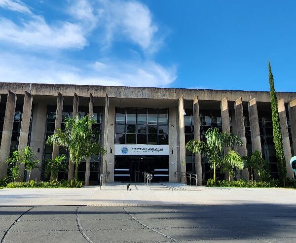 Indicação da deputada Gleice Jane pede cursos de formação e revisão do efetivo após solicitação da ACS