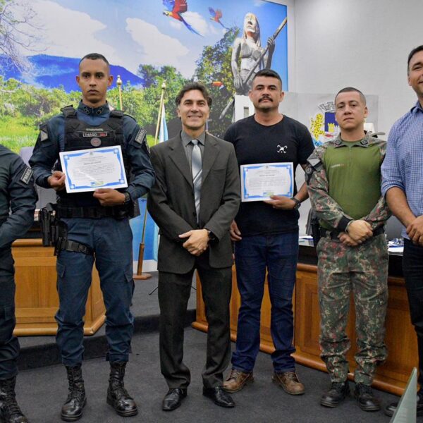 Câmara de Aquidauana homenageia policiais militares por atuação em ocorrência de alta complexidade
